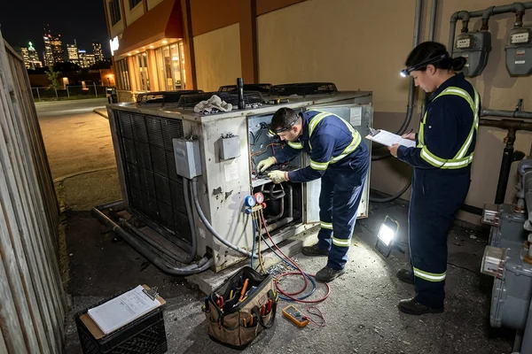 Late-night walk-in freezer condensing unit repair